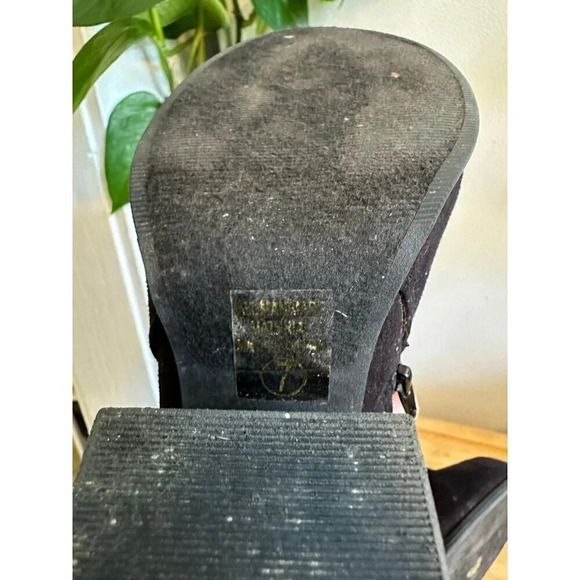 Speed Limit 98 women’s size 7 black heeled boots - Picture 6 of 7